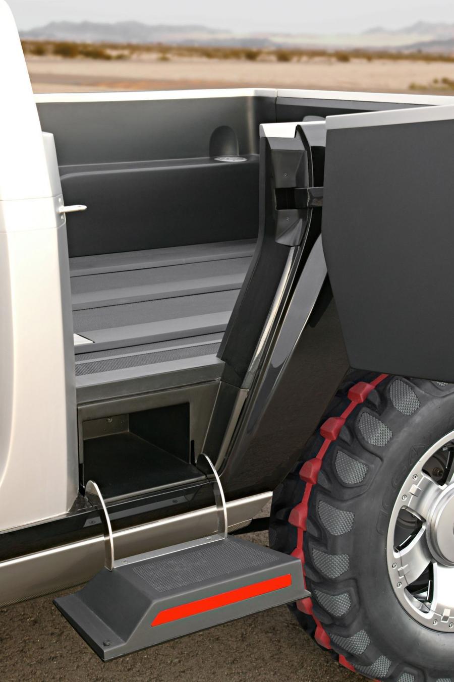Багажник Hummer H3T Concept 2003 года  (фото 18 из 19)